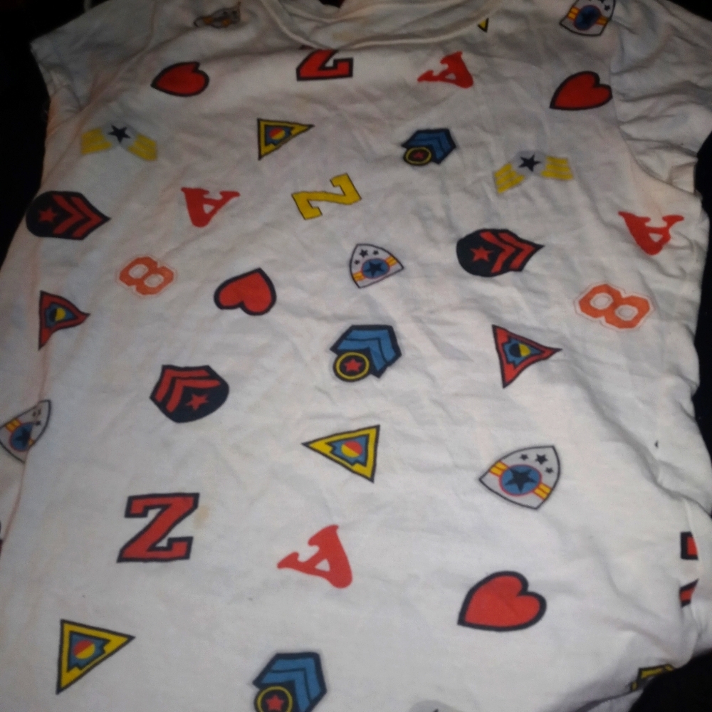 Girls tshirt